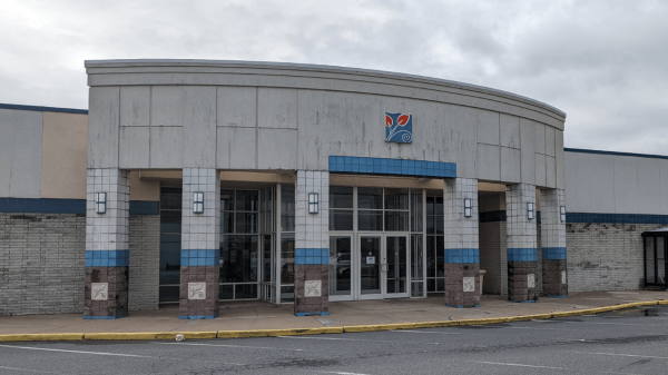 A bomb threat sent to the Fairlane Village Mall near Pottsville earlier this month was allegedly sent by a Peruvian national, arrested this week for sending numerous threats across the country and attempting to exploit minors.