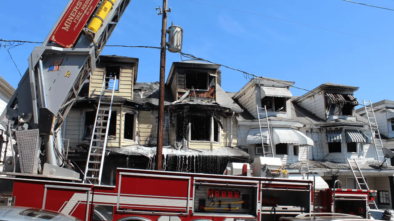 Six homes were badly damaged by fire and smoke Sunday afternoon in Minersville. The three-alarm fire broke out after noon on Sunday and drew a response from first responders across Schuylkill County.